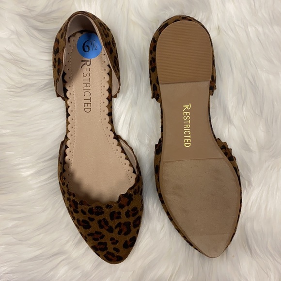 ADORABLE 🥰 Soft Suede-like Cheetah Scalloped Slip on Flats NWT - Comfort Fit! - Picture 2 of 4